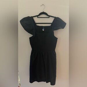 Old Navy Black Smocked Baby Doll dress. Size Large